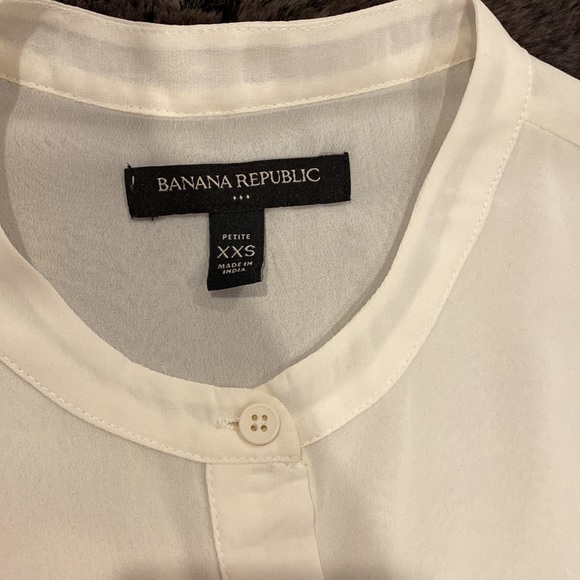 2 Sheer Blouses Banana Republic and Forever21 Bundle - Picture 2 of 7